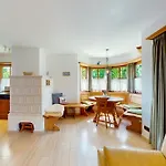 Jenny Apartment