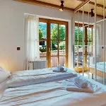 Jenny Apartment *